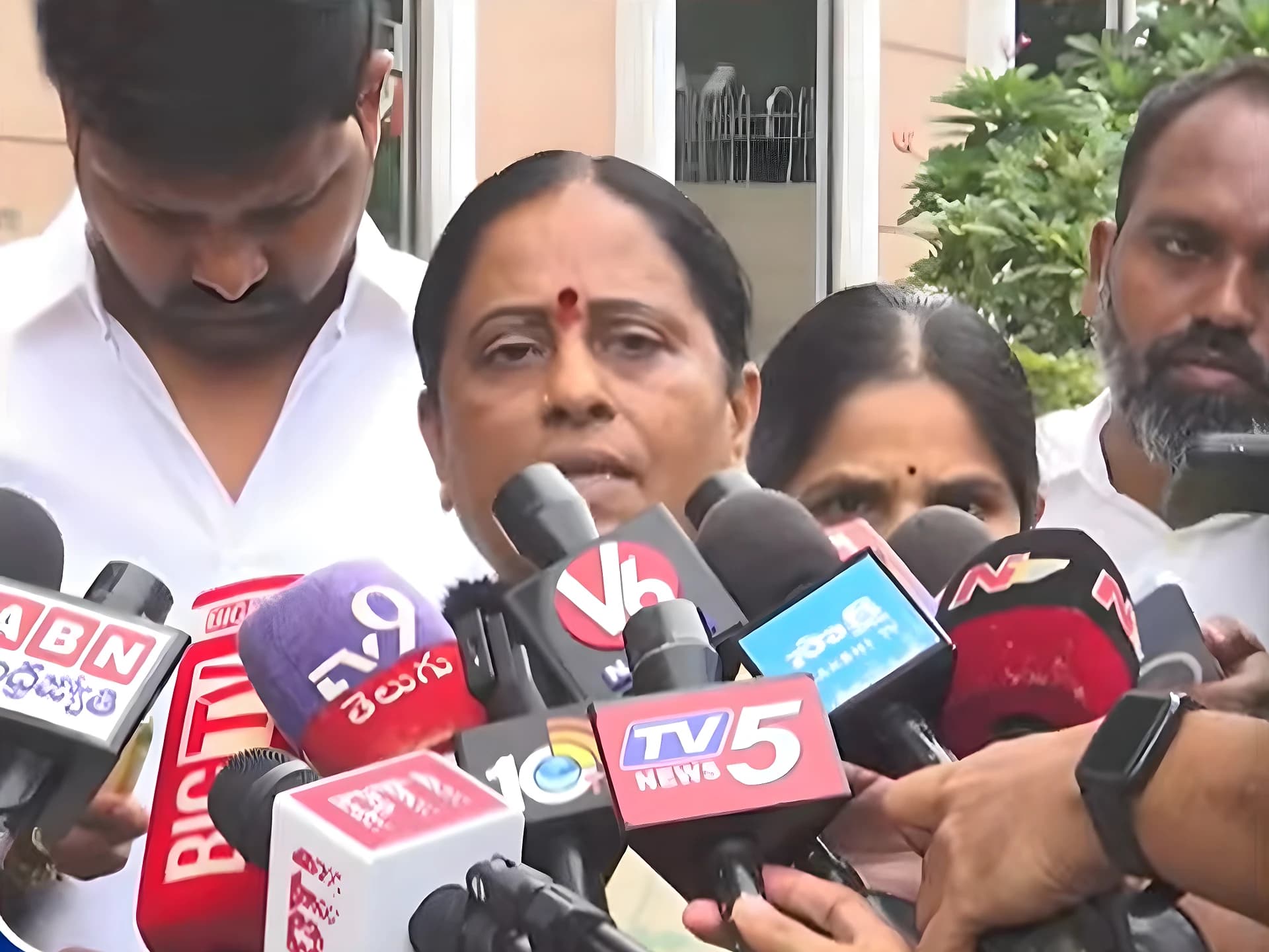 CM రేవంత్పై మంత్రి కొండా సురేఖ షాకింగ్ కామెంట్స్!