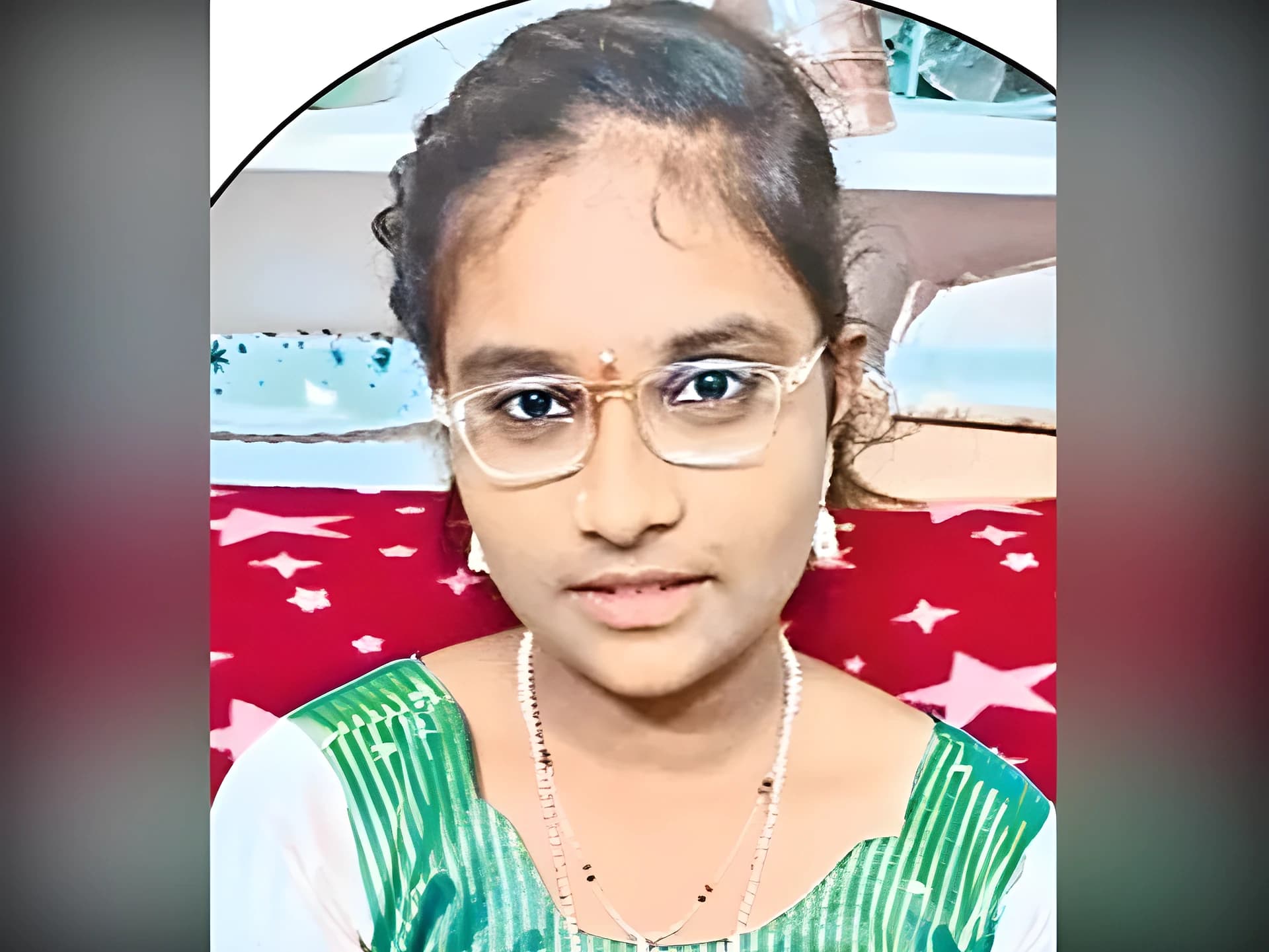 అమ్మాయిల సేఫ్టీకి అదిరిపోయే 'స్మార్ట్ బ్యాంగిల్'