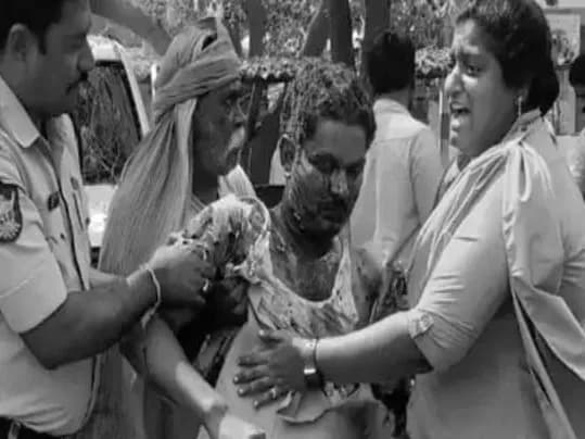 పోలీస్ వెహికిల్ బ్లాస్ట్