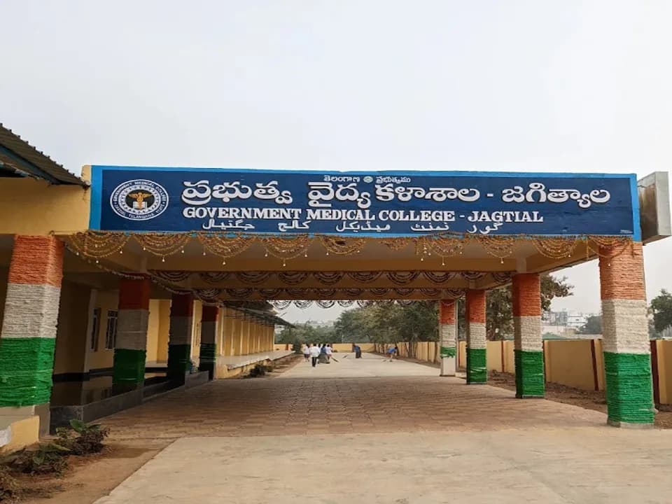 శవంపై బంగారు కమ్మలు మాయం!