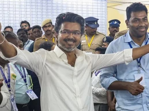 విజయ్ కు కాంగ్రెస్ మద్దతు , 2 మంత్రి పదవుల కోసం డిమాండ్