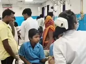 మధ్యాహ్న భోజనంలో పాము.. ఇప్పుడు స్టూడెంట్స్ పరిస్థితి ఏంటి?