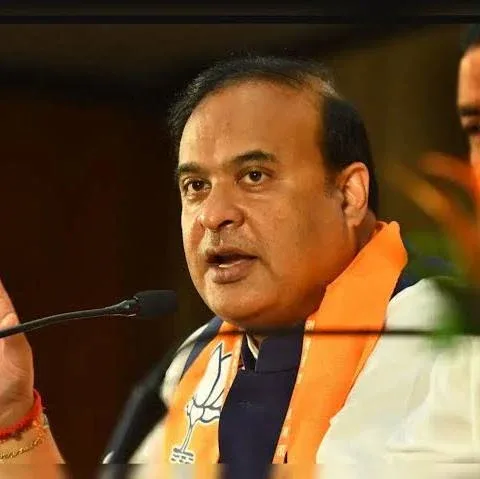 హిమంత బిస్వా శర్మ 'సెకండ్ ఇన్నింగ్స్': అస్సాం CM గా ప్రమాణ స్వీకారం!