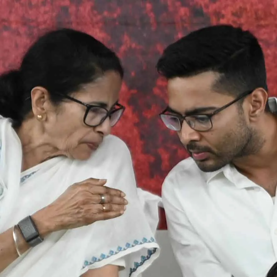 పోలింగ్కు ముందే తప్పుకున్న TMC candidate! ఏమైంది?