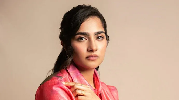 రుక్మిణి వసంత్ బికినీ పిక్చర్స్ ఫేక్