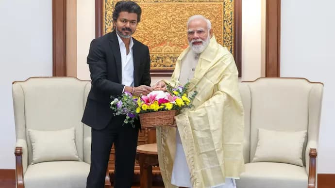 విజయ్- మోడీ 25 నిమిషాల ఏకాంత భేటీ !