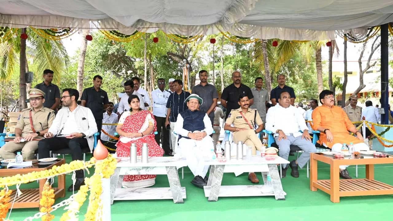 అభివృద్ధి పథంలో తెలంగాణ : సుదర్శన్రెడ్డి