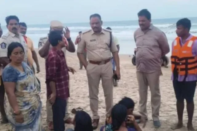 రామాపురం బీచ్లో యువతి గల్లంతు