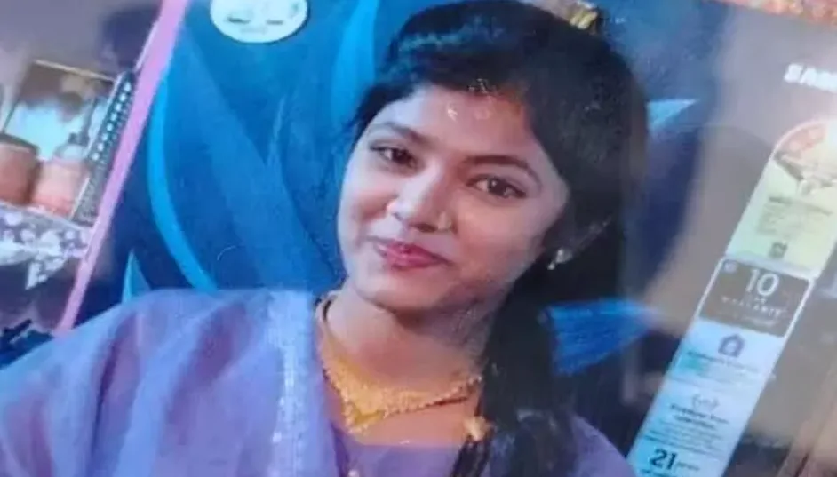 భార్యను చంపి.. పోలీస్స్టేషన్లో లొంగిపోయిన భర్త