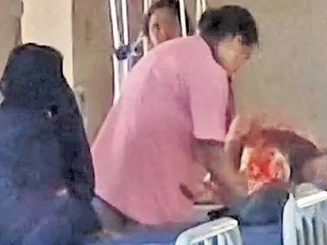 అక్కడ ఆయాలే డాక్టర్స్.. ఎందుకంటే..?