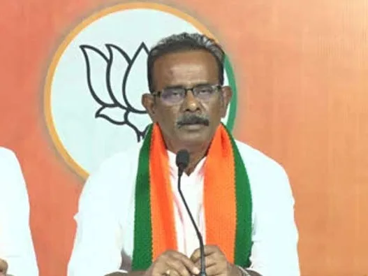 'రేవంత్ రెడ్డి పవర్లోకి రాగానే హిట్లర్లా మారారు'