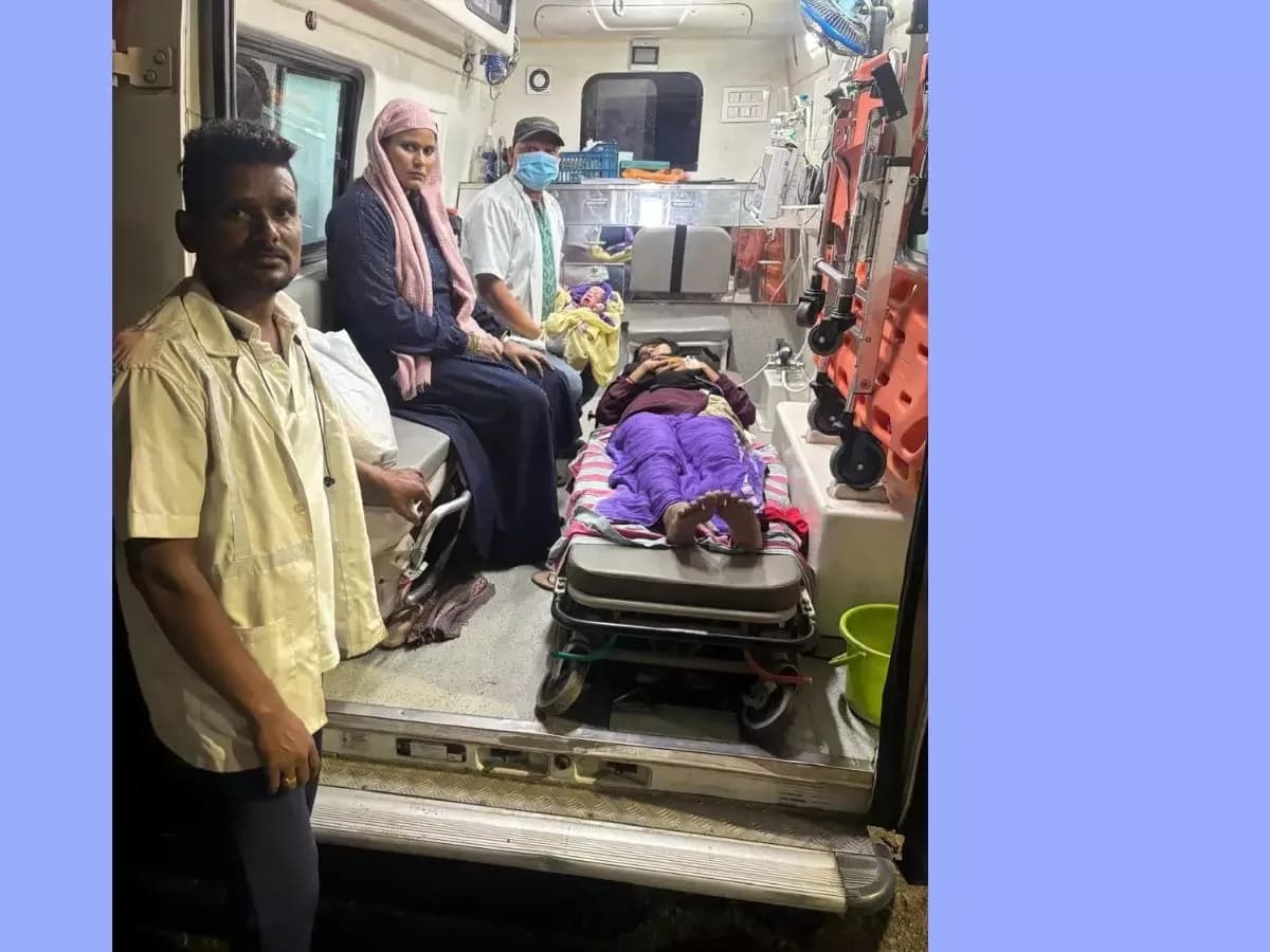 అంబులెన్స్లోనే ప్రసవం.. తల్లీబిడ్డ క్షేమం