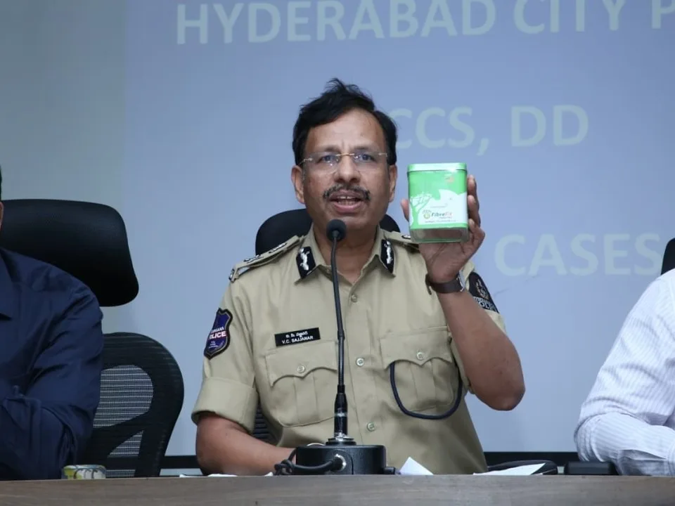 హైదరాబాద్లో భారీ స్కామ్.. ఆరుగురు దొరికేశారు!