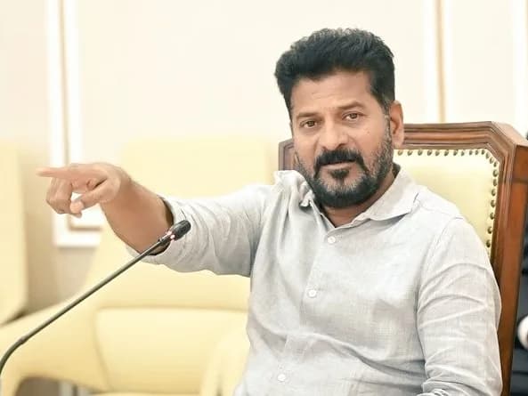భారీ వర్షాలు.. హైదరాబాద్లో CM హై అలర్ట్!