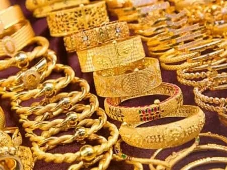 భారీగా తగ్గిన బంగారం ధరలు!