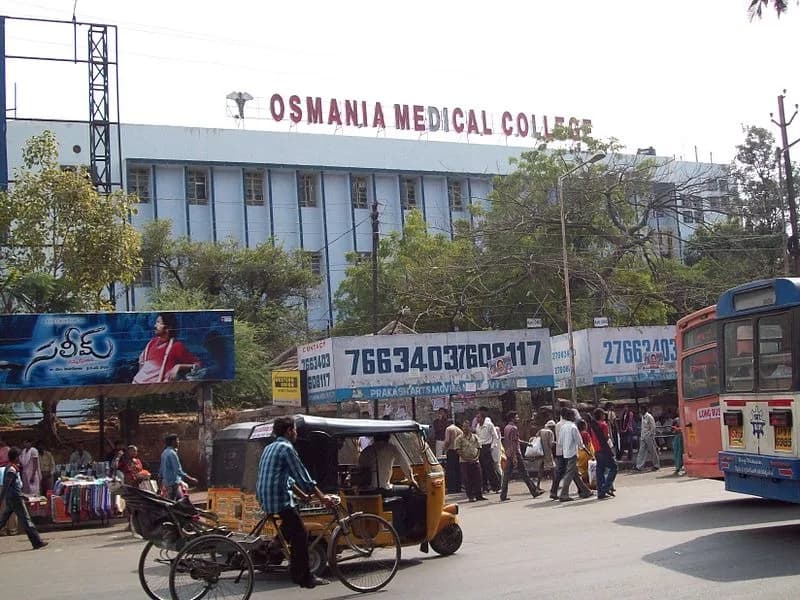 ఉస్మానియా మెడికల్ కాలేజీలో ర్యాగింగ్ కలకలం