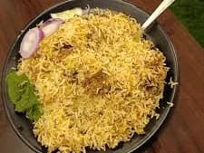 హోరాహోరి 'బిర్యానీ వార్'.. పోటాపోటీగా కాపీ క్యాట్స్!