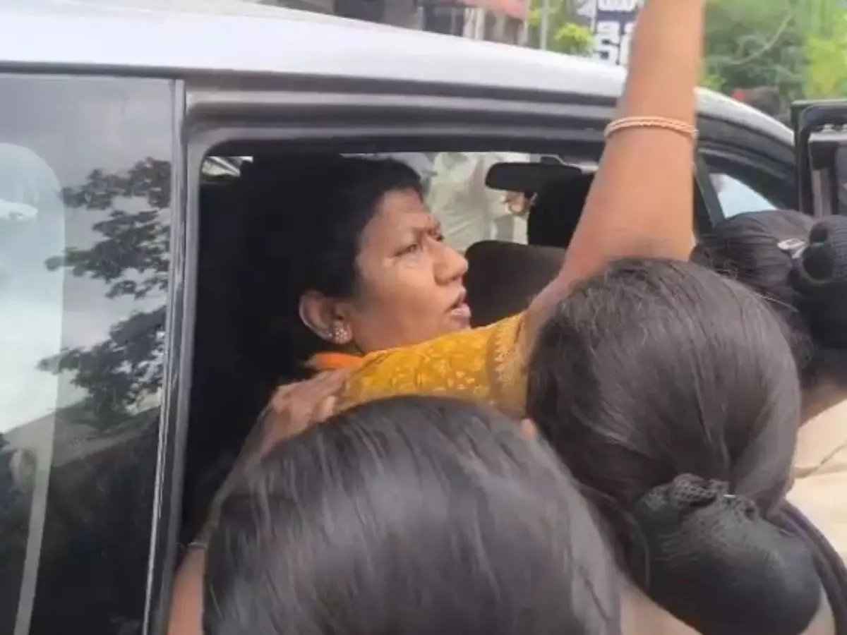 KUDA ఆఫీస్ ముట్టడి.. హన్మకొండలో ఉద్రిక్తత