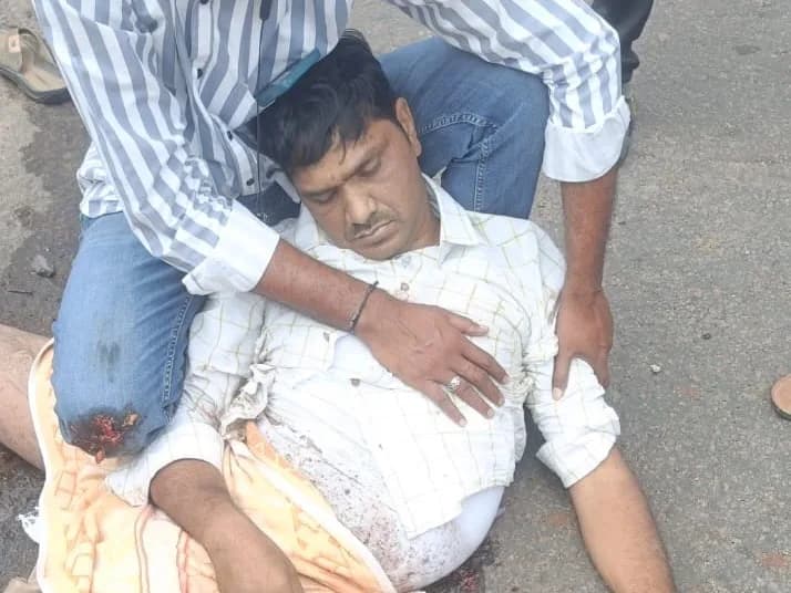 RTO ఆఫీస్ ముందే RTO వెంకన్న స్పాట్ డెడ్!