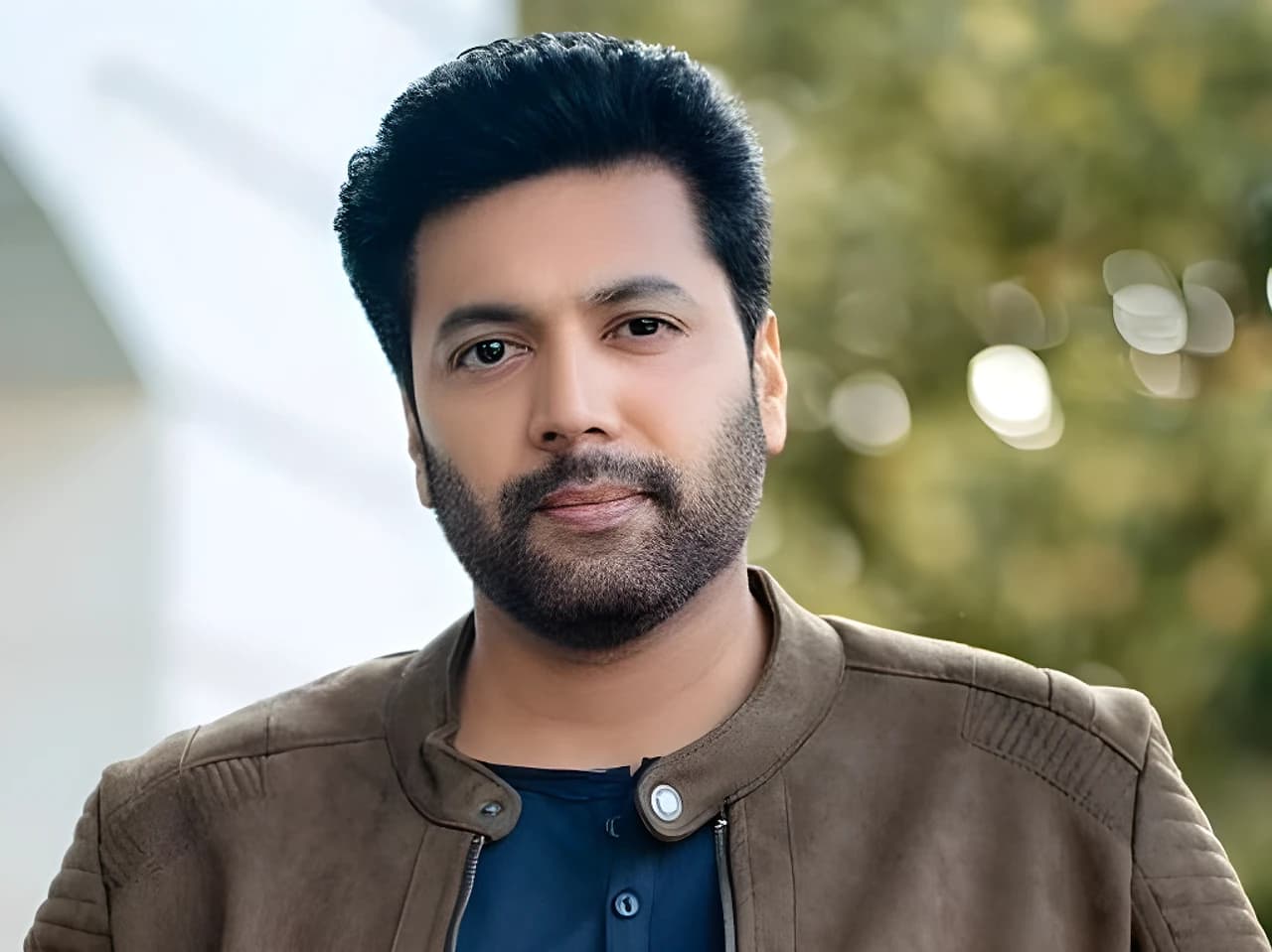 హీరో జయం రవి చుట్టూ మరో వివాదం.. వర్కర్లను కట్టేసి టార్చర్?