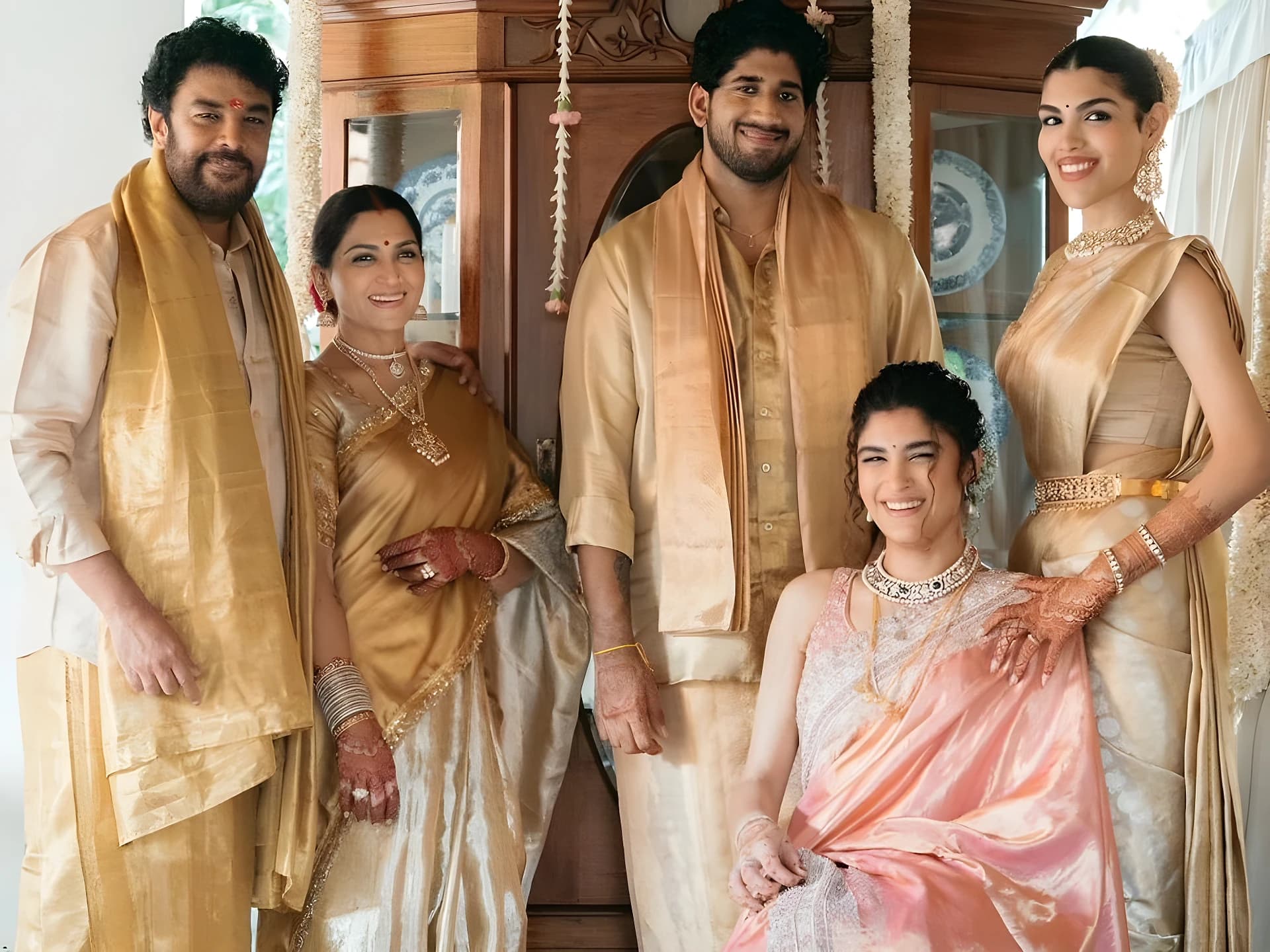 గోవాలో ఖుష్బూ కుమార్తె గ్రాండ్ వెడ్డింగ్ !