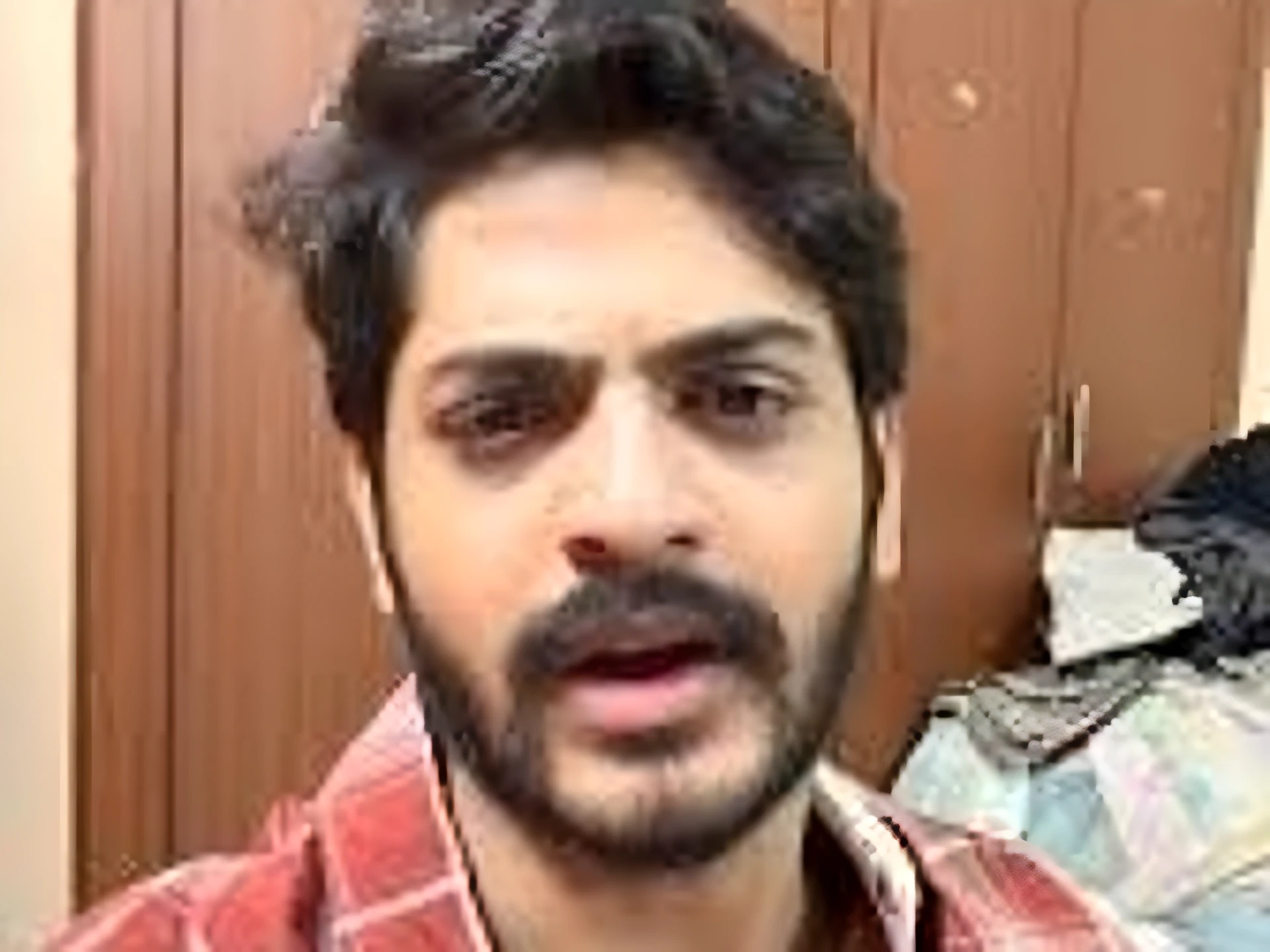 డెలివరీ బాయ్ వివాదంపై 'రాజు వెడ్స్ రాంబాయి' హీరో వీడియో!