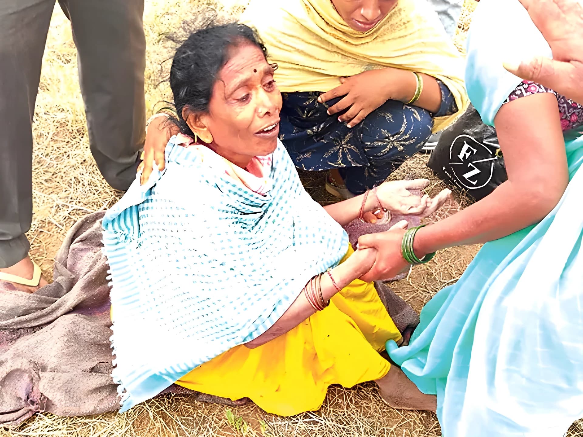 దోచుకుని బావిలో తోసేశాడు.. 21గంటలు బావిలోనే