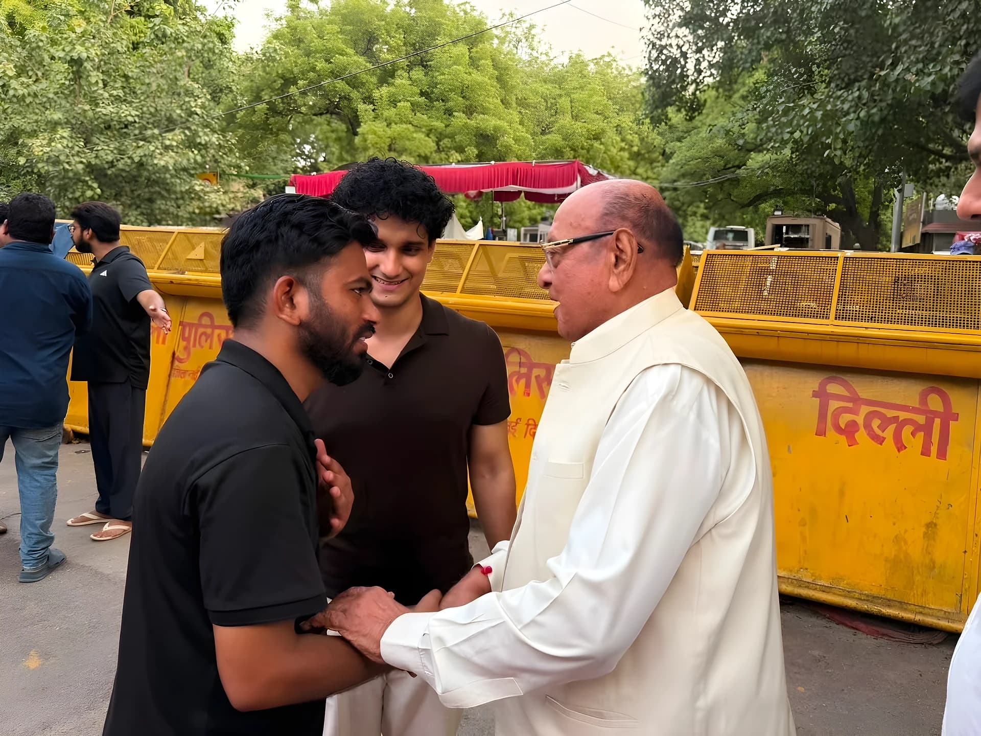 సోనమ్ వాంగ్చుక్ నిరాహార దీక్షకు మాజీ CM సపోర్ట్!