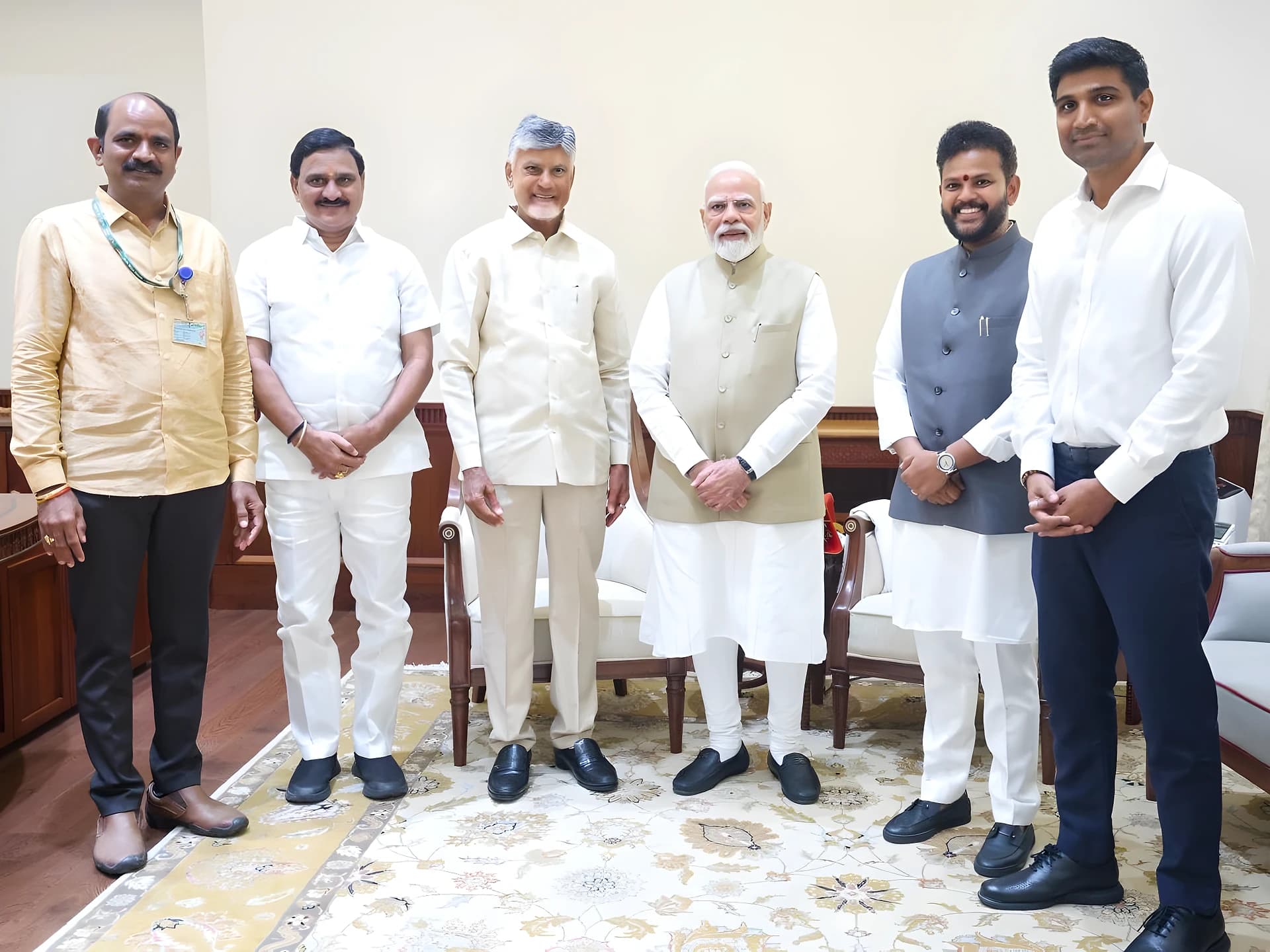 ప్రధాని మోదీకి సీఎం చంద్రబాబు ఆహ్వానం