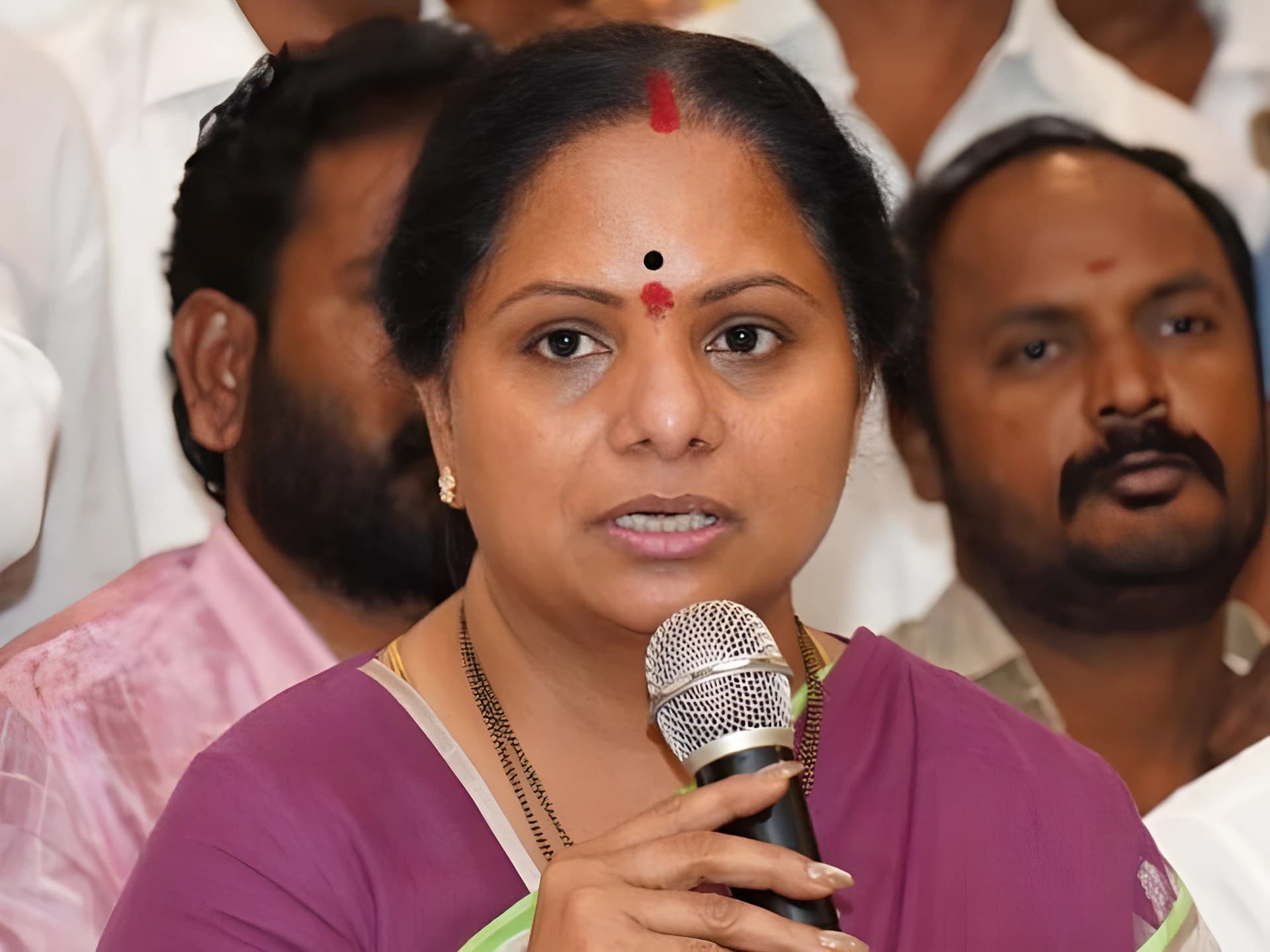 పేపర్ లీక్లకు శాశ్వత పరిష్కారం కావాలి