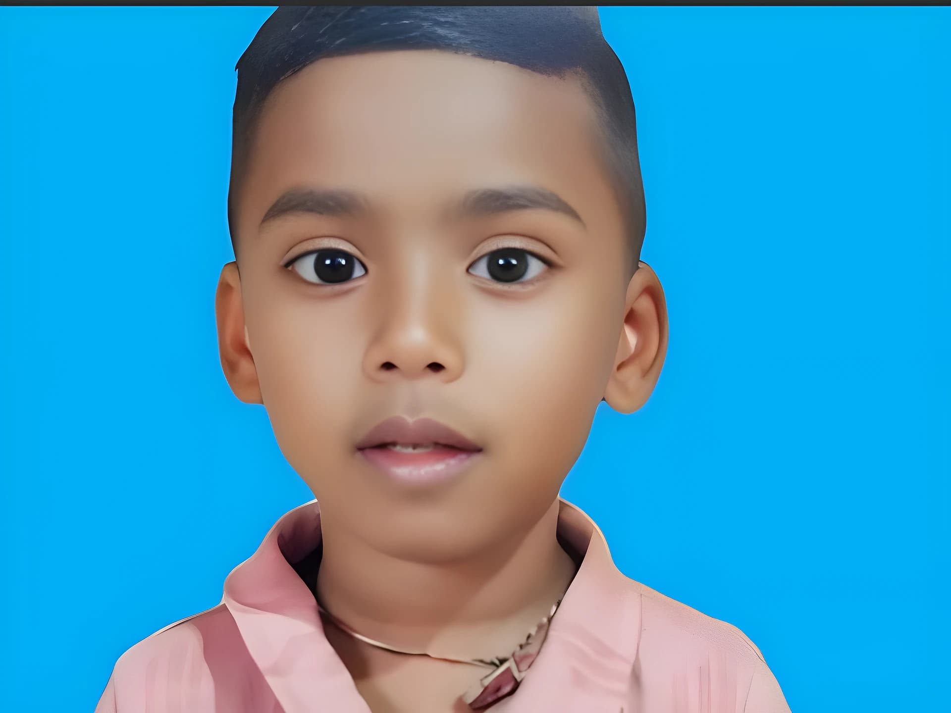 చిప్స్ ప్యాకెట్లోని బొమ్మతో బాలుడి మృతి..