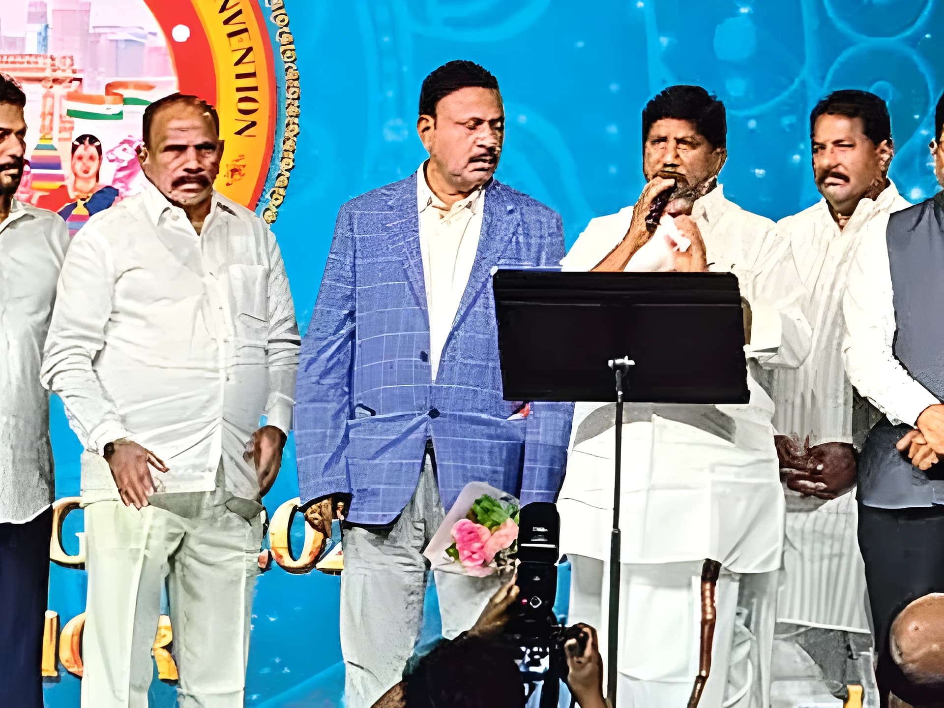 పుట్టినగడ్డ కోసం పెట్టుబడులు పెట్టండి