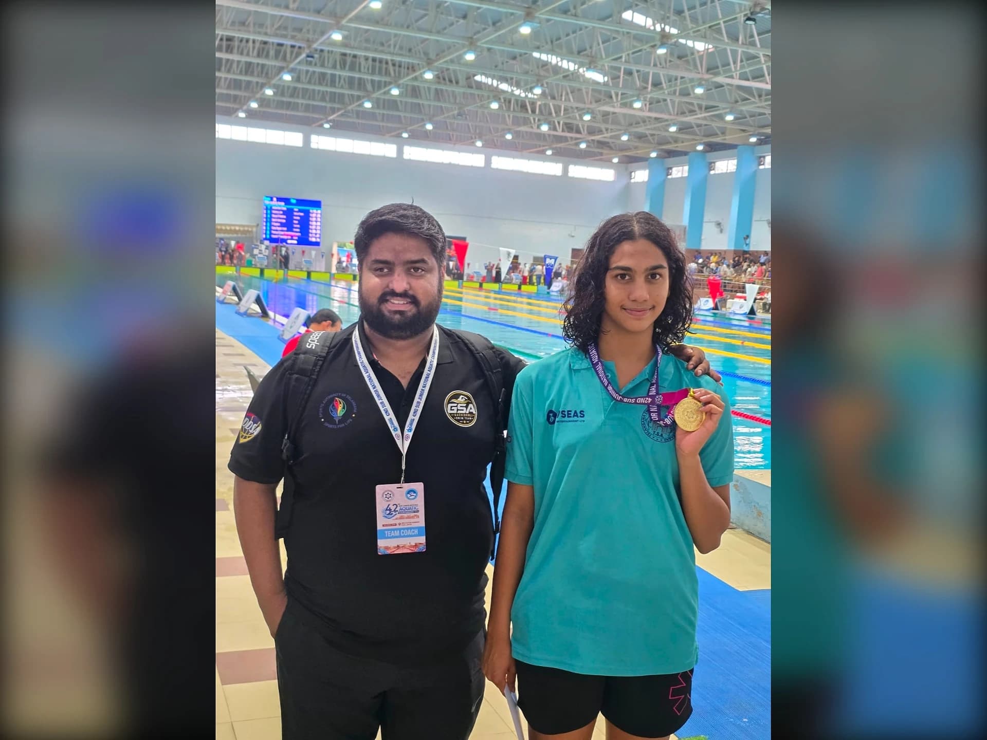 స్విమ్మింగ్లో తెలంగాణ అమ్మాయి గోల్డ్ మెడల్ రికార్డ్!