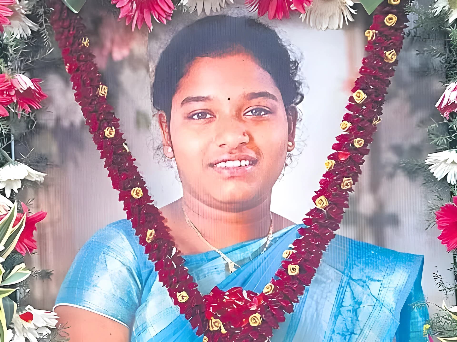 నీట్ రీ-ఎగ్జామ్లో మార్కులు తగ్గాయని స్టూడెంట్ సూసైడ్!