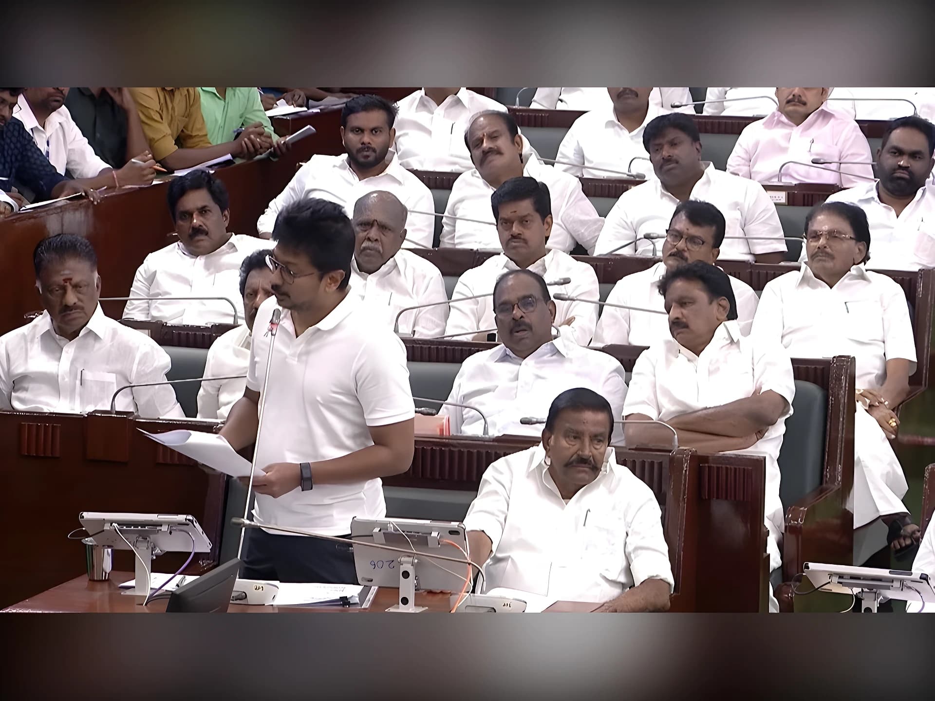CM విజయ్కు డీఎంకే మద్దతు
