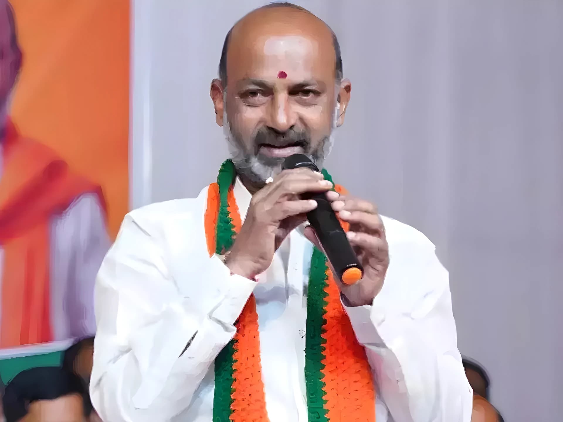 జెన్ జీపై ప్రేమ ఉంటే యువతకు మంత్రి పదవులివ్వాలి: బండి