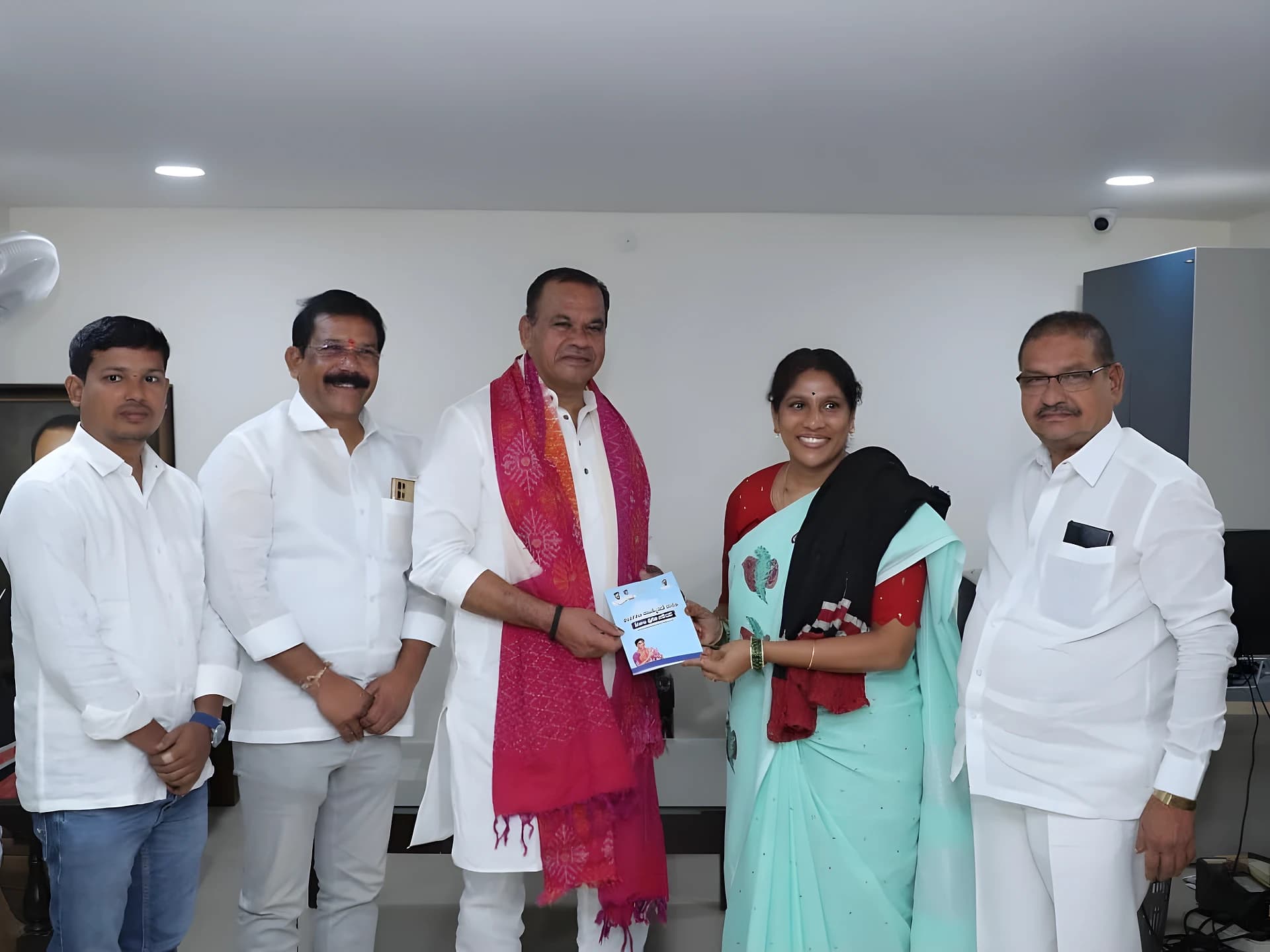 గద్దర్పై డాక్యుమెంటరీ.. పోస్టర్ రిలీజ్!