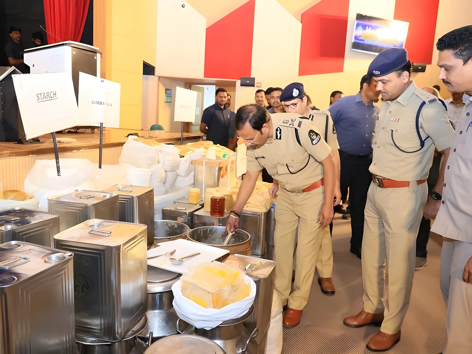 నెయ్యి పేరుతో పామాయిల్.. హైదరాబాద్లో భారీ దందా!