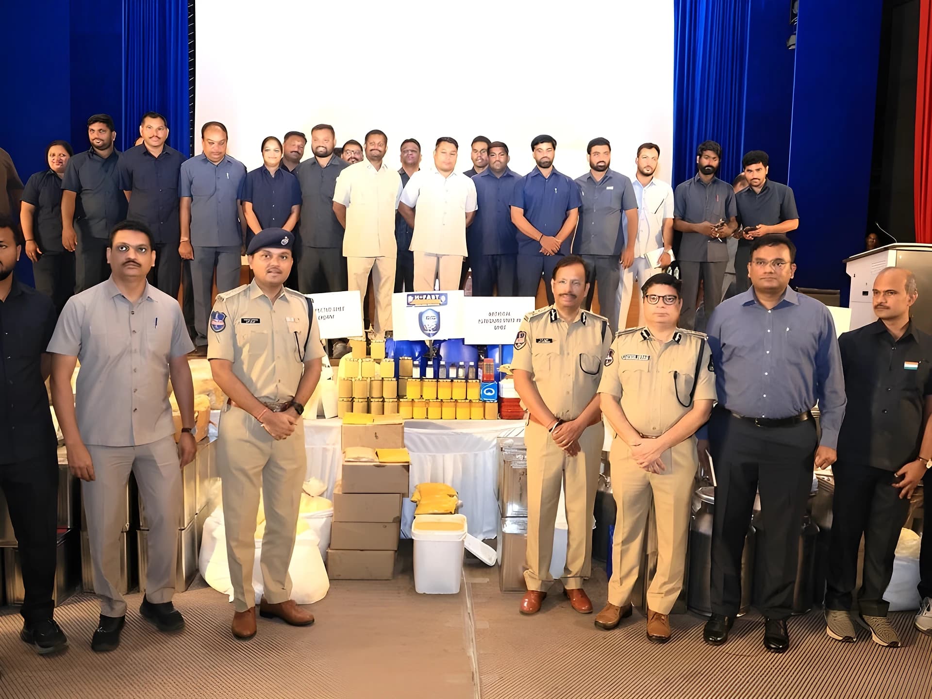 నెయ్యి పేరుతో పామాయిల్.. హైదరాబాద్లో భారీ దందా!