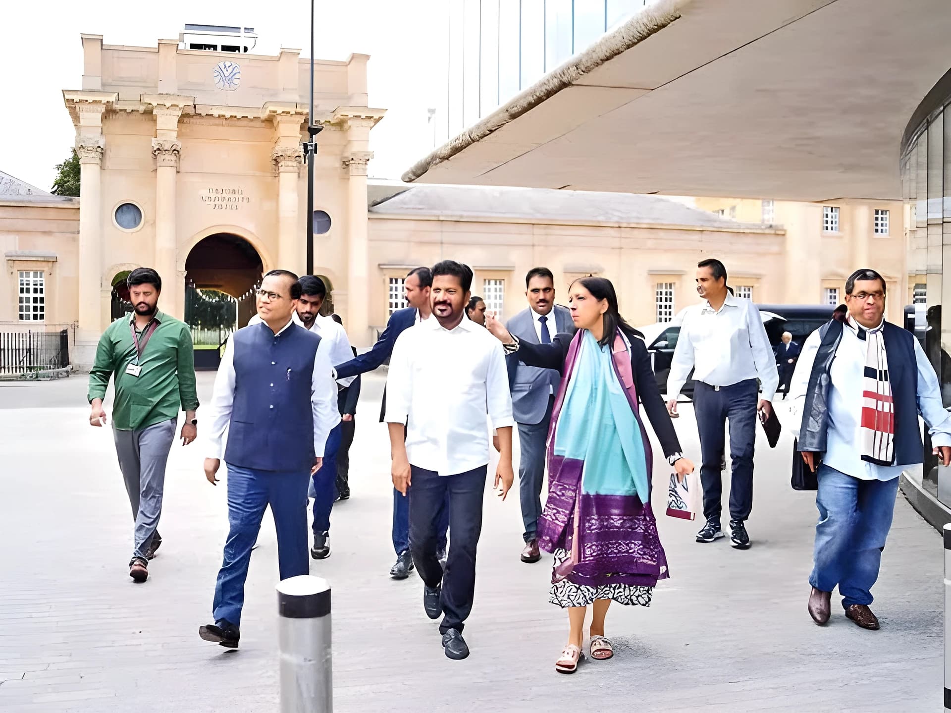 హైదరాబాద్లో ఆక్స్ఫర్డ్ సెంటర్: CM రేవంత్రెడ్డి