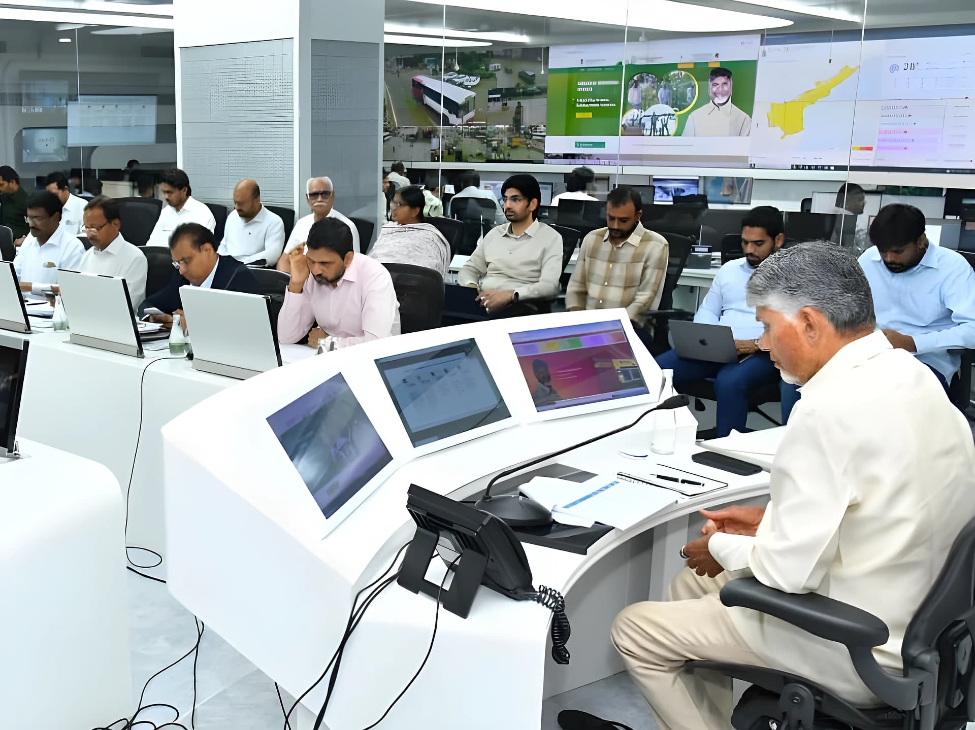 మనమిత్రలో 1,204 సేవలు.. డేటా ఇంటిగ్రేషన్కు CM ఓకే