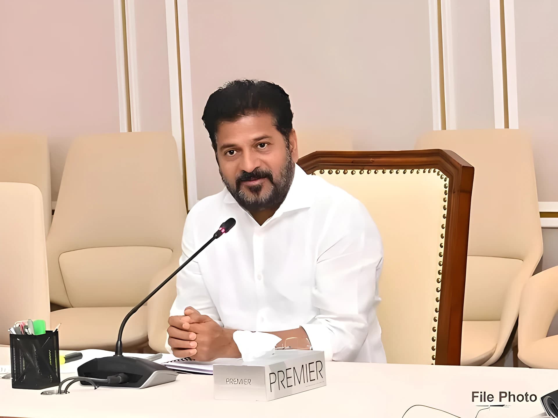 మూసీ పనుల్లో వేగం పెంచాలి: రేవంత్ రెడ్డి