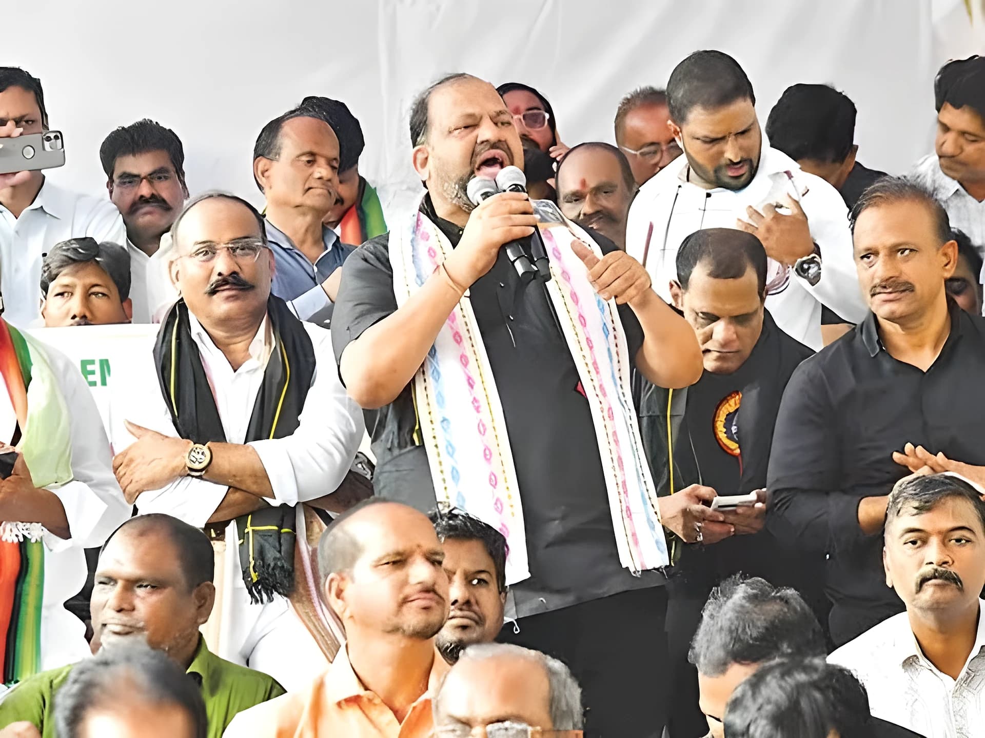 సర్కార్కు ఉద్యోగుల అల్టిమేటం.. ఇక పోరుబాటే