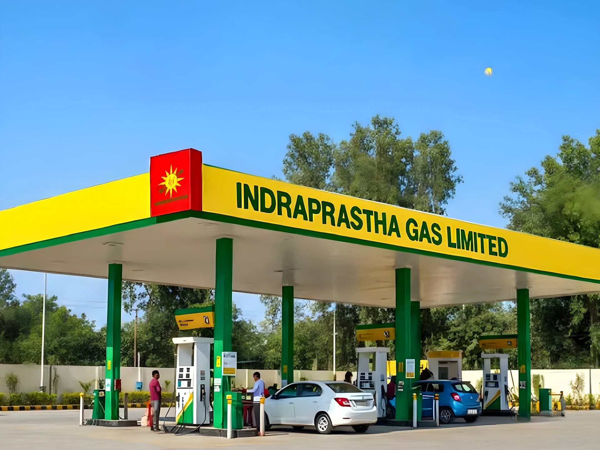 కార్లు, ఆటోలు ఉన్నవారికి షాక్.. పెరిగిన CNG ధర