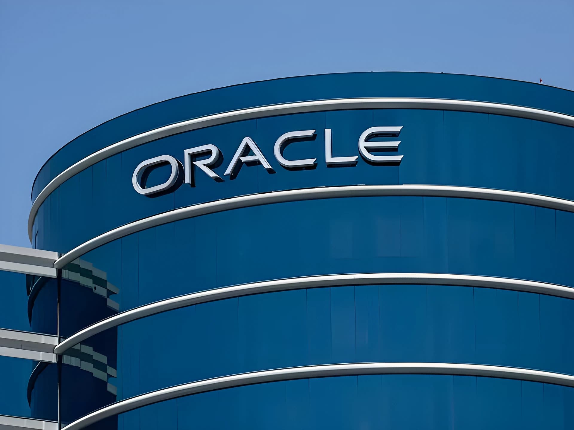 Oracle ఉద్యోగుల్లో మళ్లీ లేఆఫ్స్ టెన్షన్!
