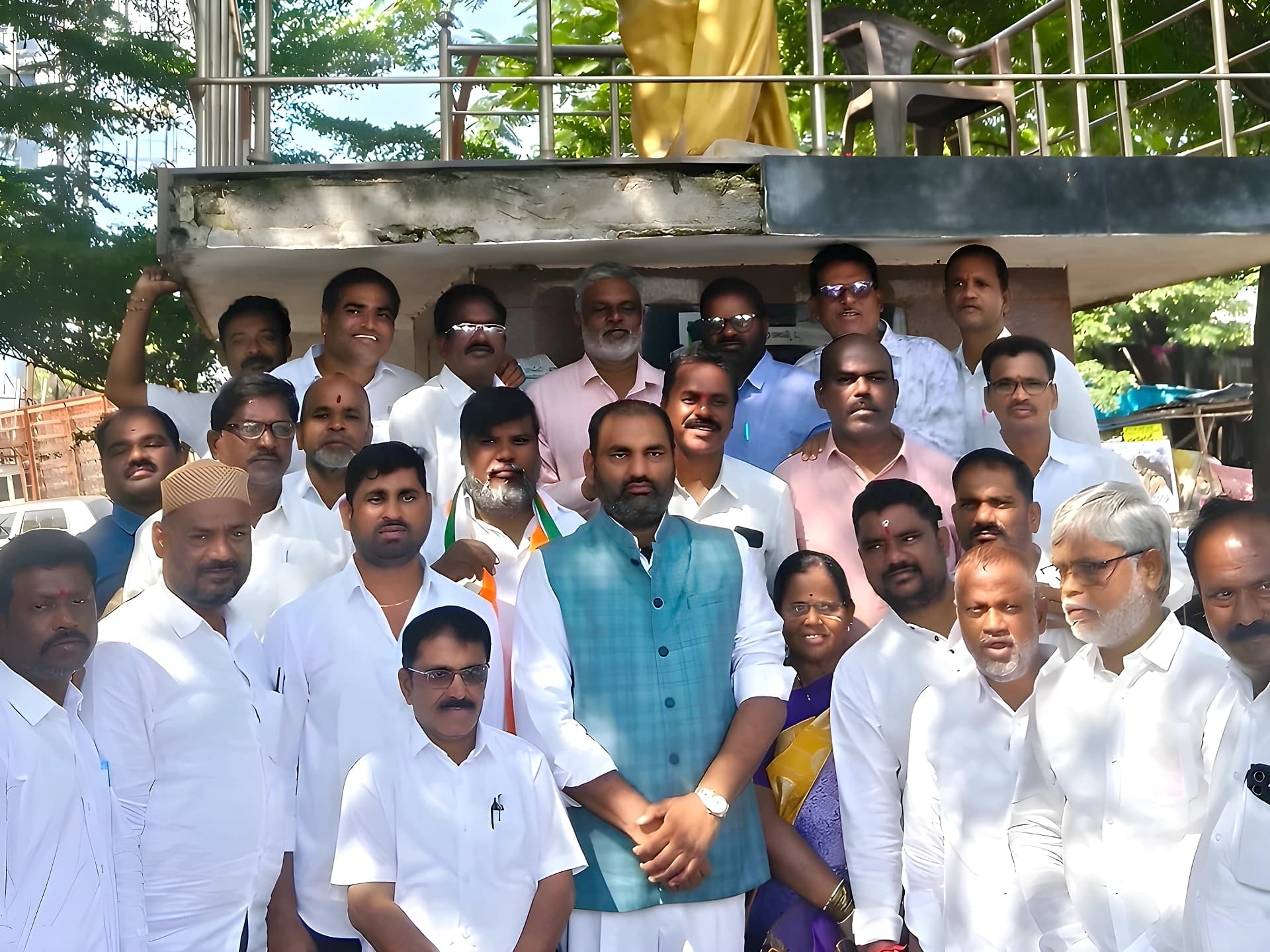 వైఎస్సాఆర్కు ఎమ్మెల్యే అనిరుధ్రెడ్డి ఘన నివాళి