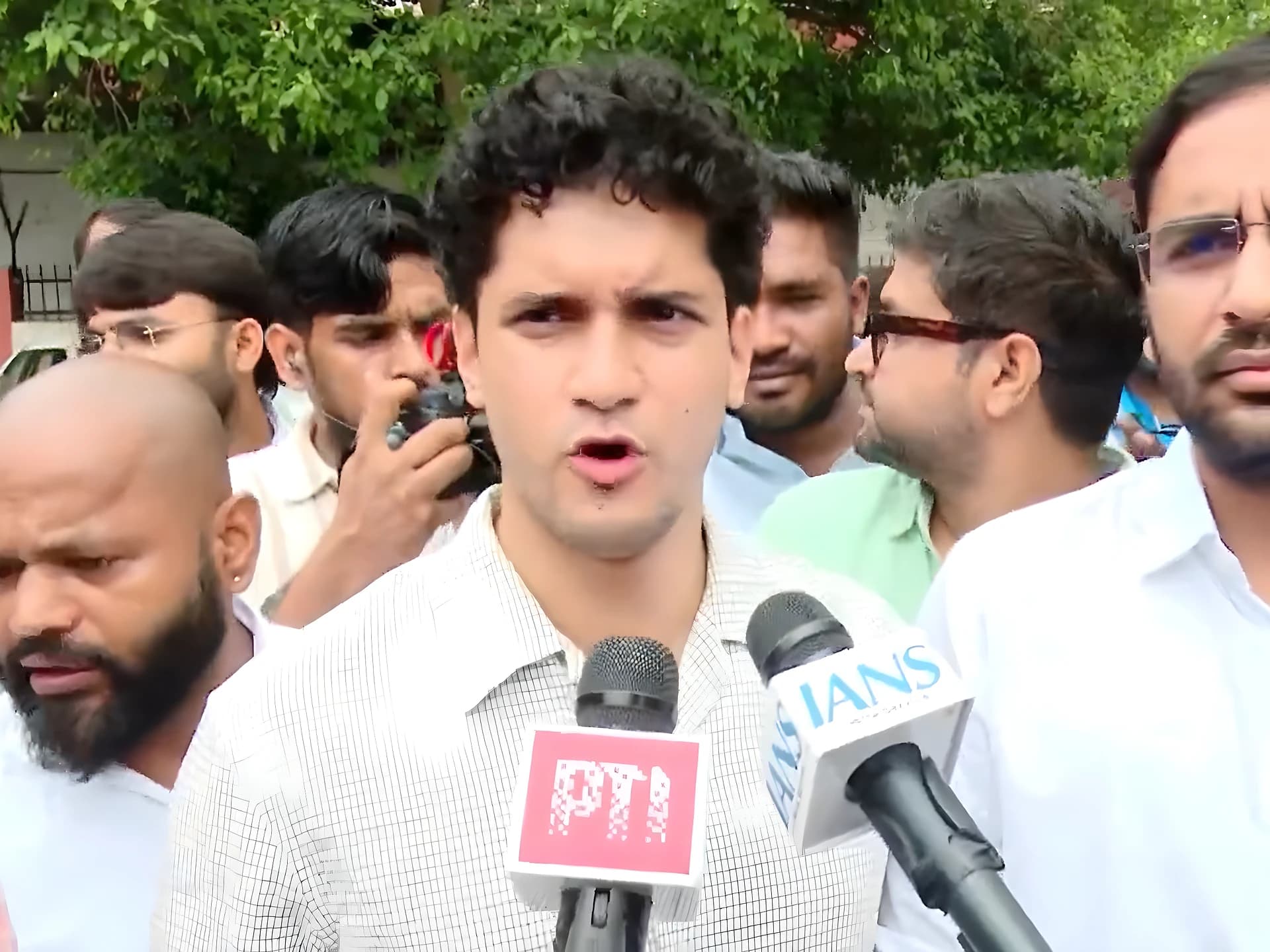 SC/ST యాక్ట్ కింద కేసు పెట్టాలని CJP డిమాండ్