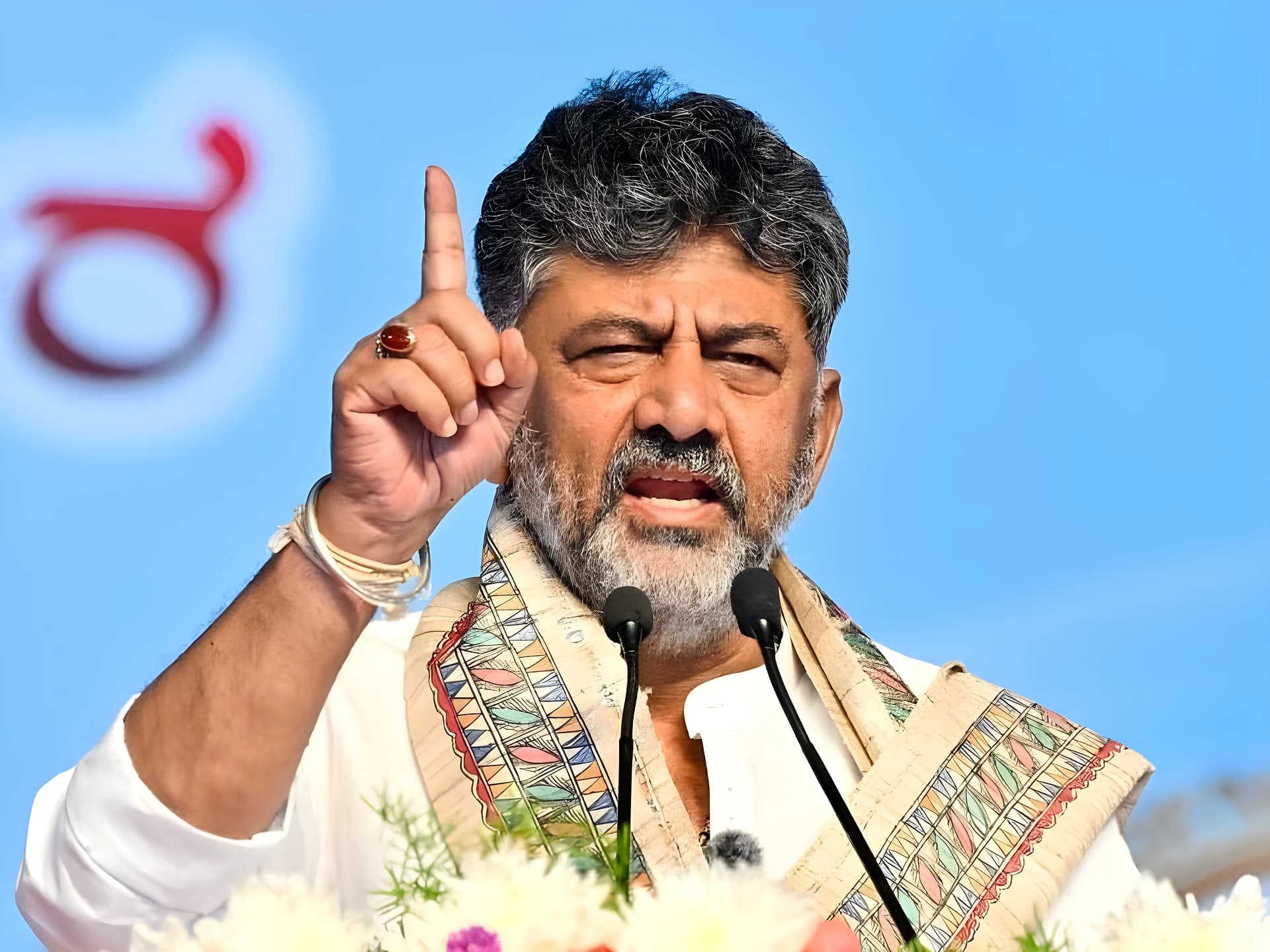 టీచర్ల పేర్ల ముందు ‘Tr’