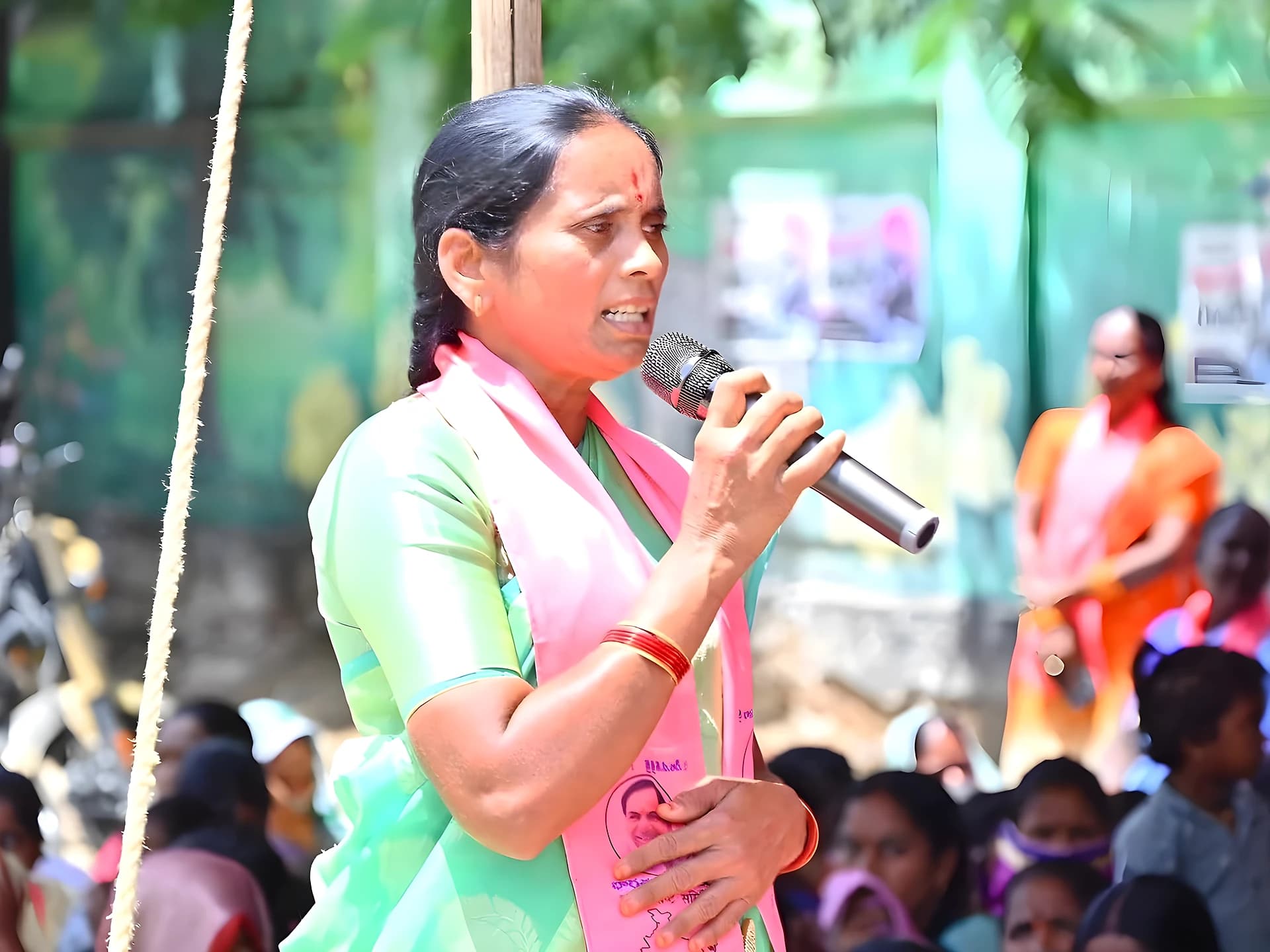 మహిళా ప్రజాప్రతినిధులకు భద్రత కల్పించాలి