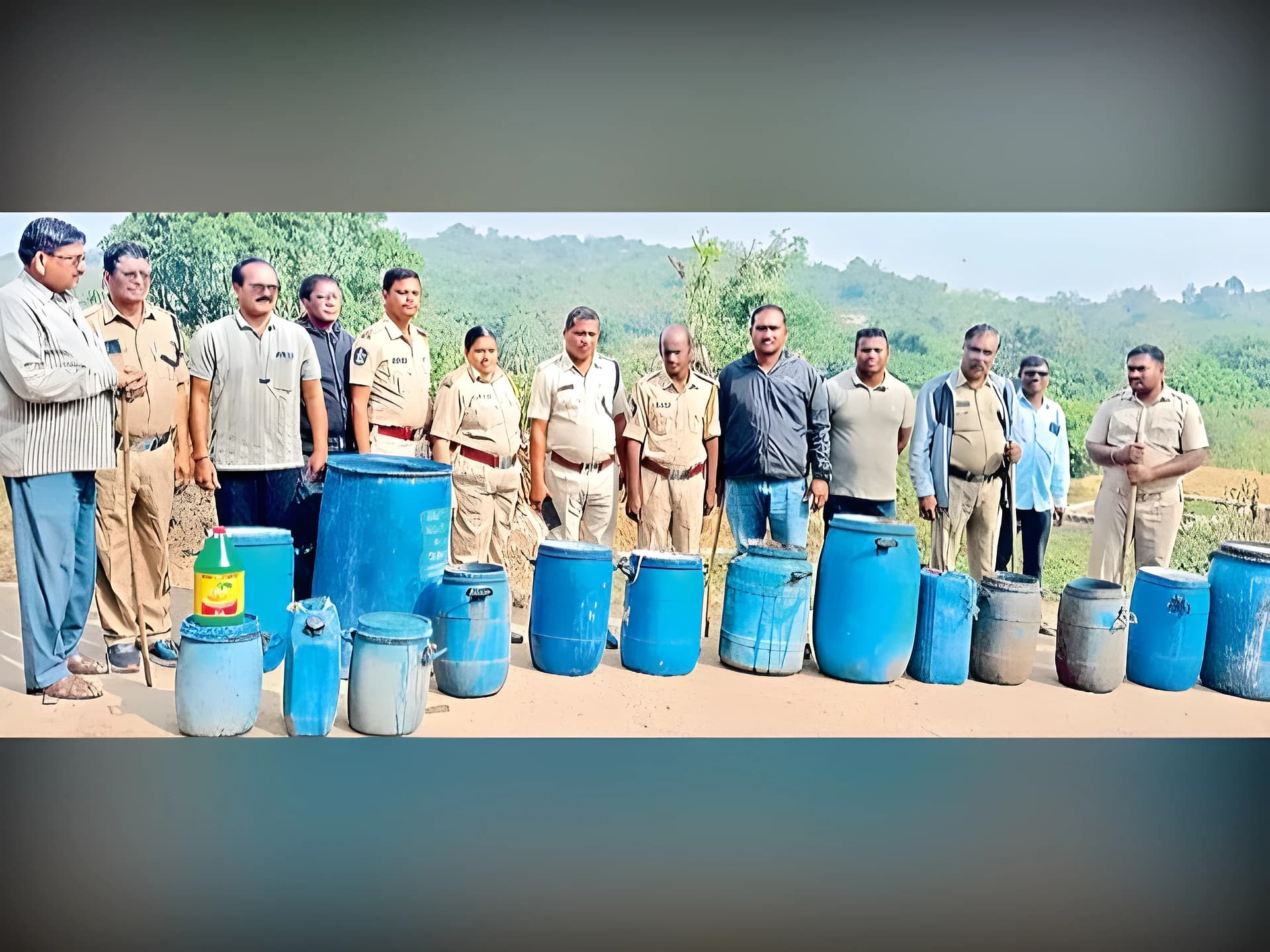 పోలీసులు రైడ్స్ చేసినా ఆగని దందా!